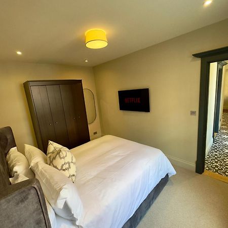 Macbeths Corner High End Luxury Apartment In Centre With Parking Stratford-upon-Avon Exteriör bild