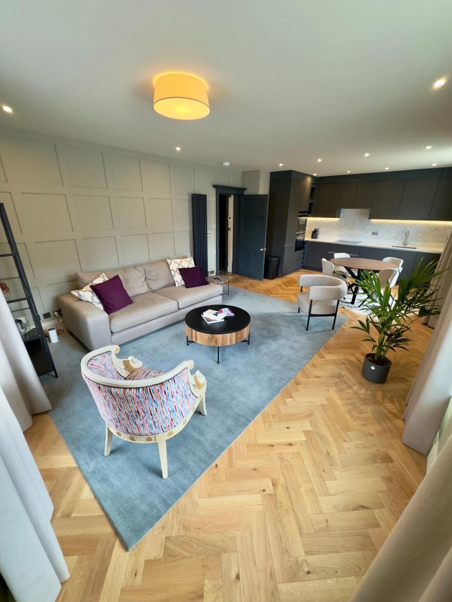 Macbeths Corner High End Luxury Apartment In Centre With Parking Stratford-upon-Avon Exteriör bild